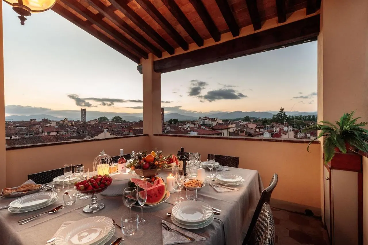 The Park View 4 Bedrooms Apartment With Terrace And Elevator Inside The Walls Of Lucca